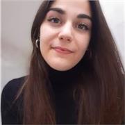 Laureanda in Lingue e letterature moderne impartisce lezioni di letteratura inglese